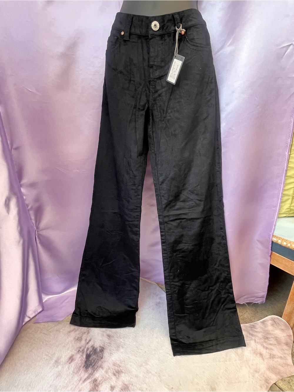 Yanuk Black Wide-Leg corduroy Pants